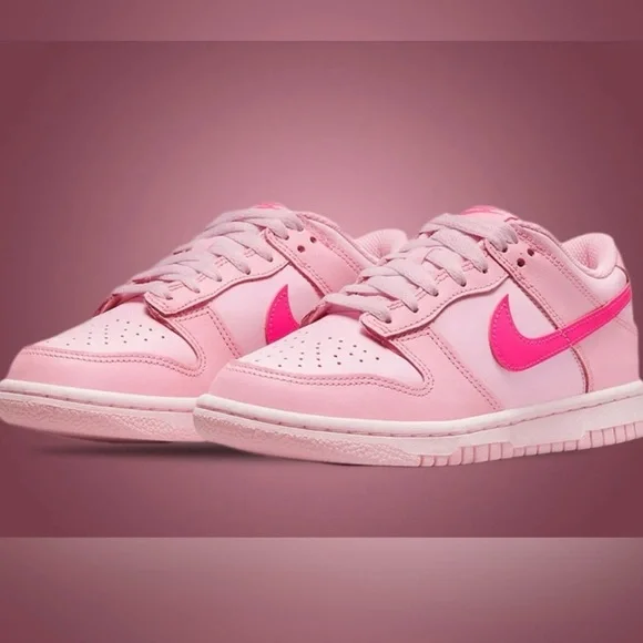 Women's Pink Nike - Picture 1 of 5